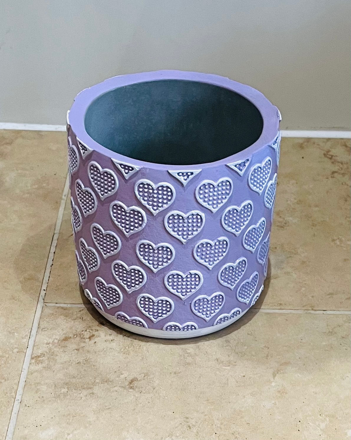 Lilac and White Concrete Heart Cover Pot