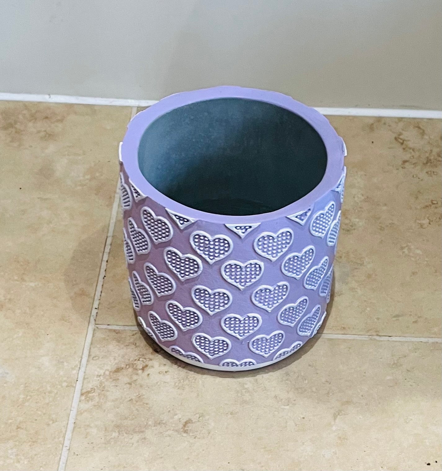 Lilac and White Concrete Heart Cover Pot