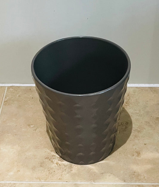 Grey Ceramic Cover Pot